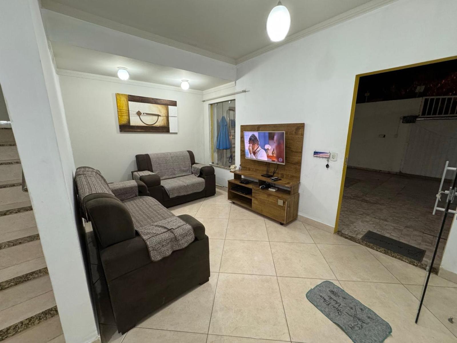 Casa Em *